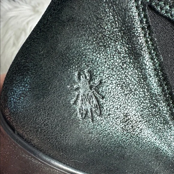 Fly London Black/Metallic Green Women's Ankle Boots Classic Leather Style Sz 41 - Picture 6 of 8